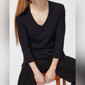 Chico's Travelers Crystal V-Neck 3/4 Sleeve Top